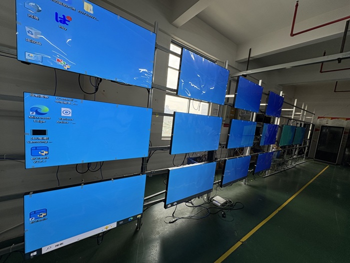 液晶拼接屏廠家生產 (2).jpg 液晶拼接屏廠家生產 (2).jpg